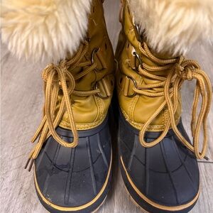 Dream Pairs Yellow and Black Kids Snow Boots